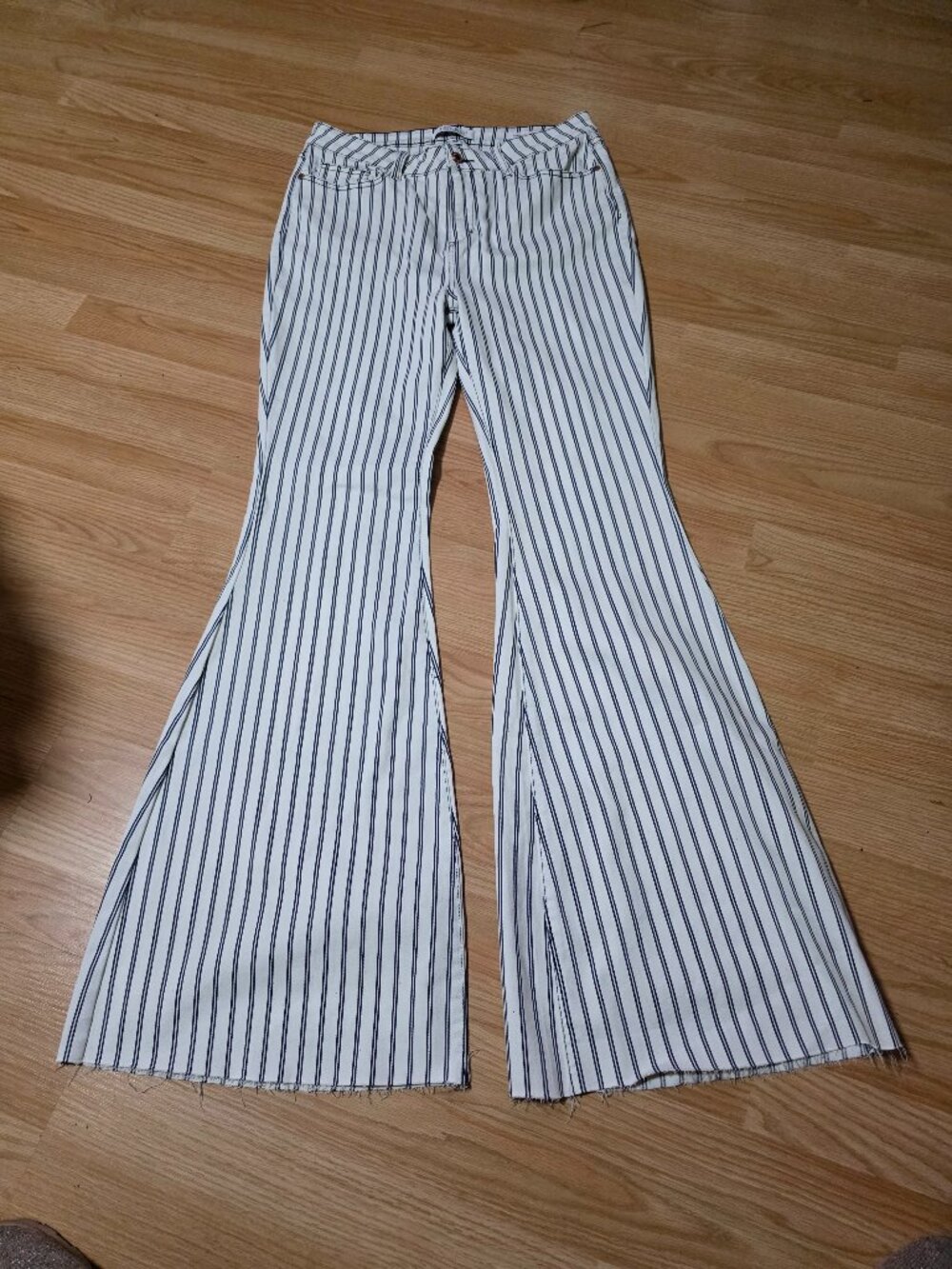 Judy Blue Flare leg jeans